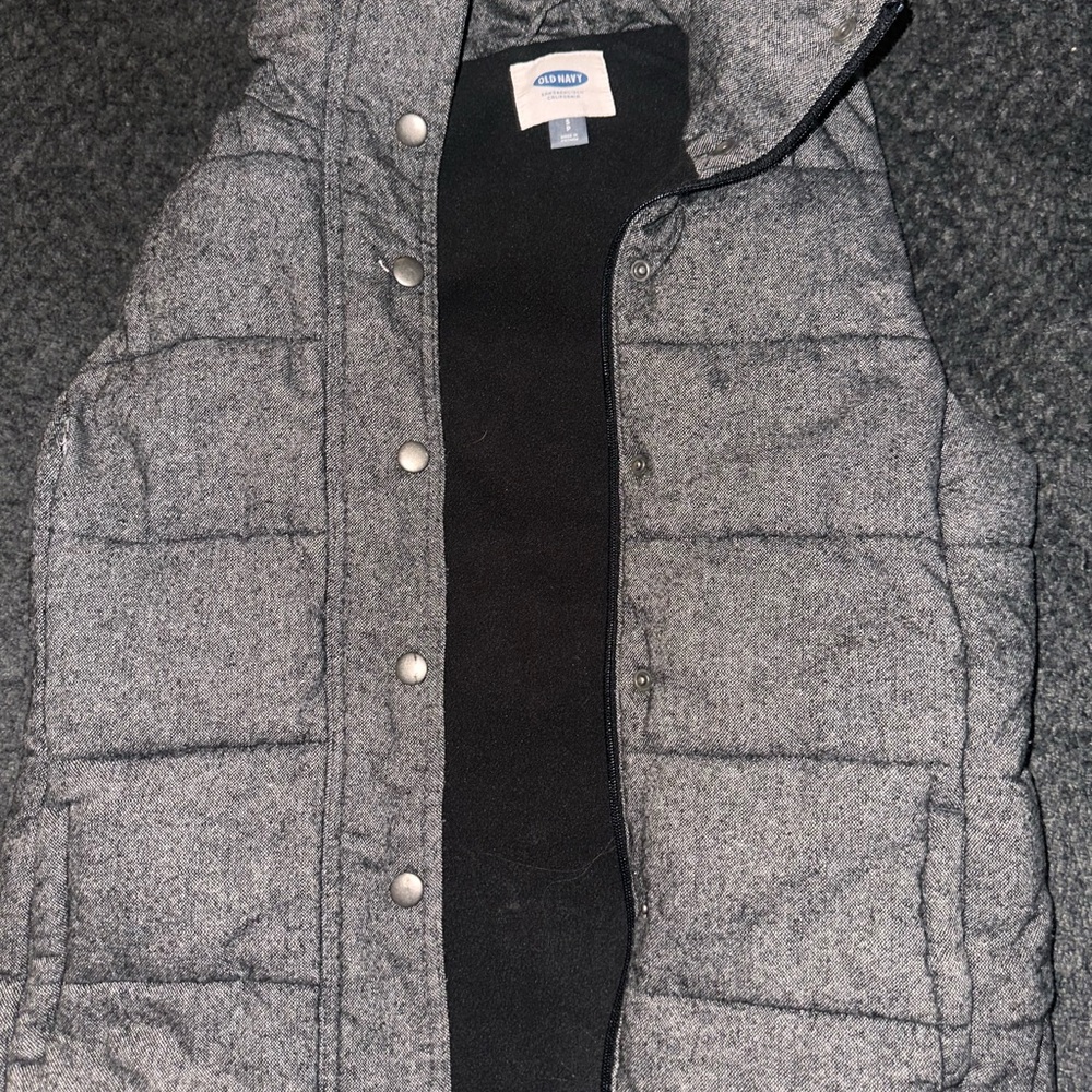 Old Navy Charcoal Puffer Vest
